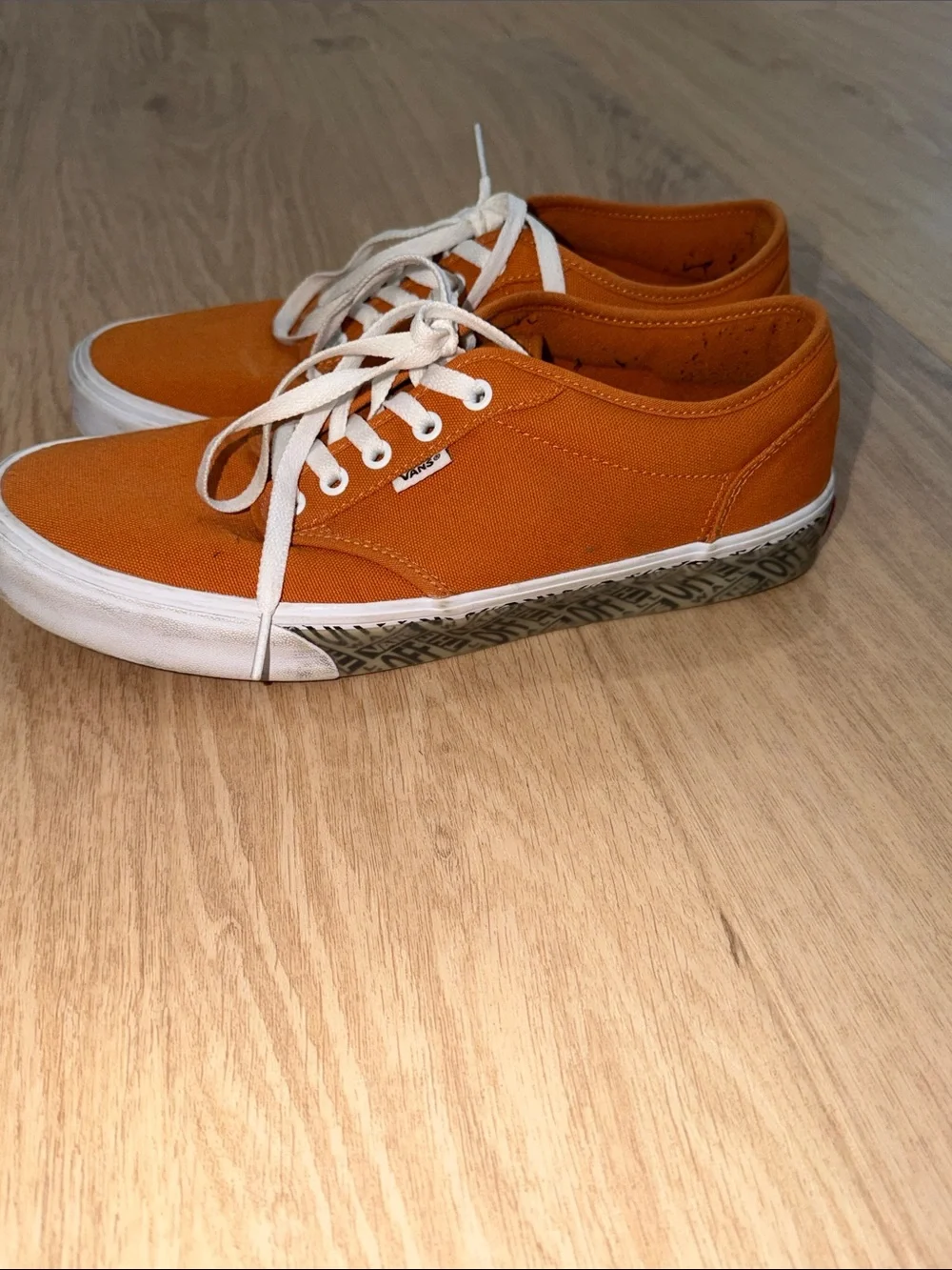 Vans Atwood sneakers Orange Canvas Low-Top Sneakers with White Accents mens 11